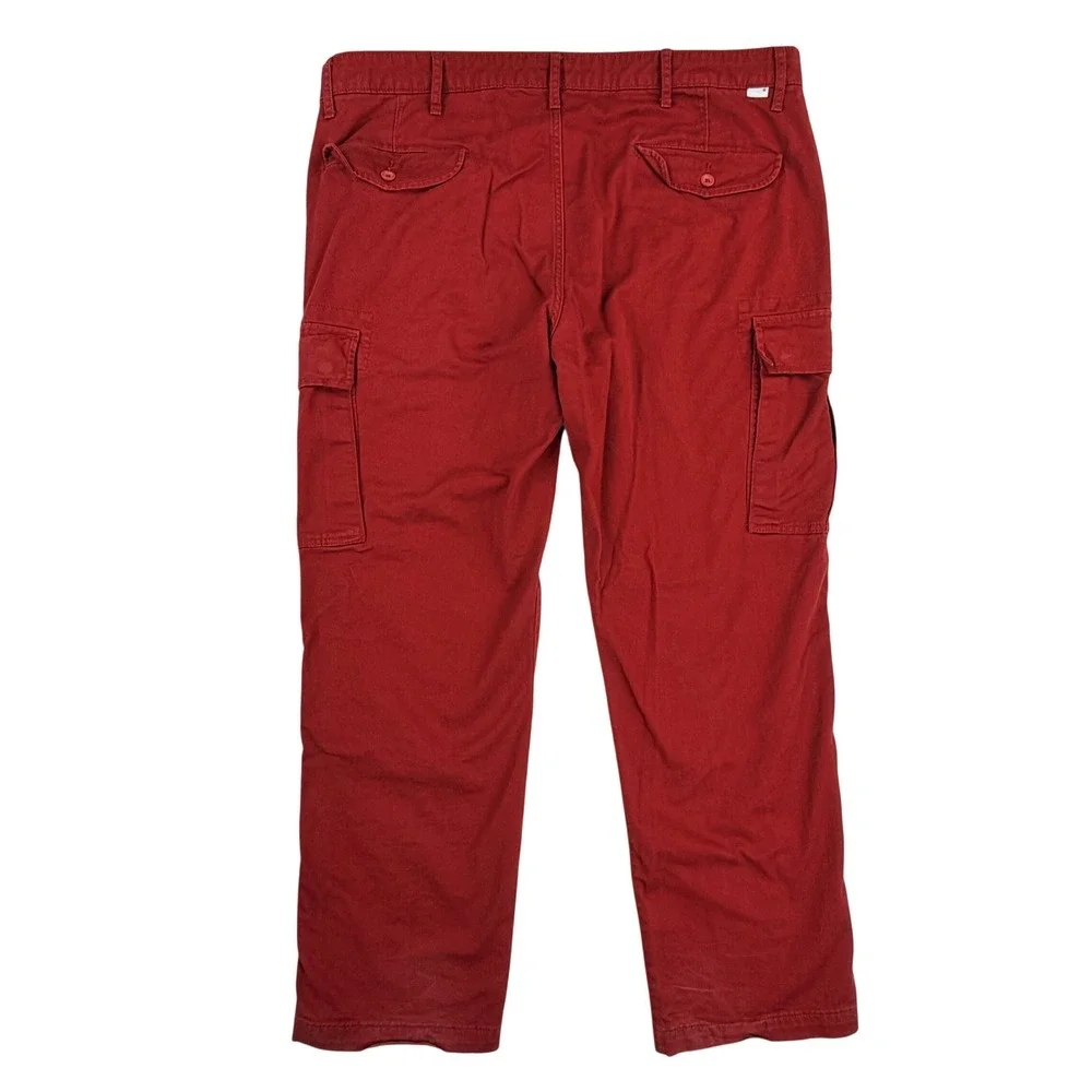 Levis actual measurements